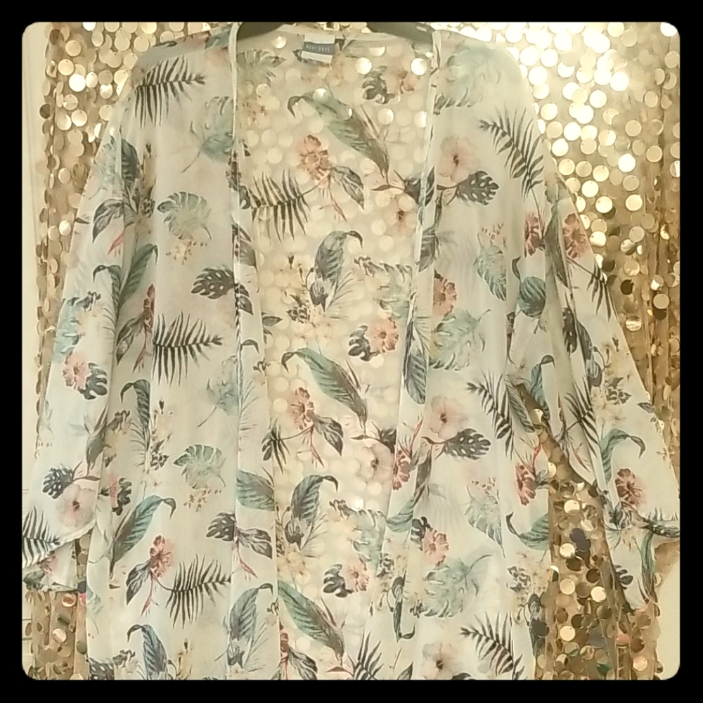 Tropical floral kimono